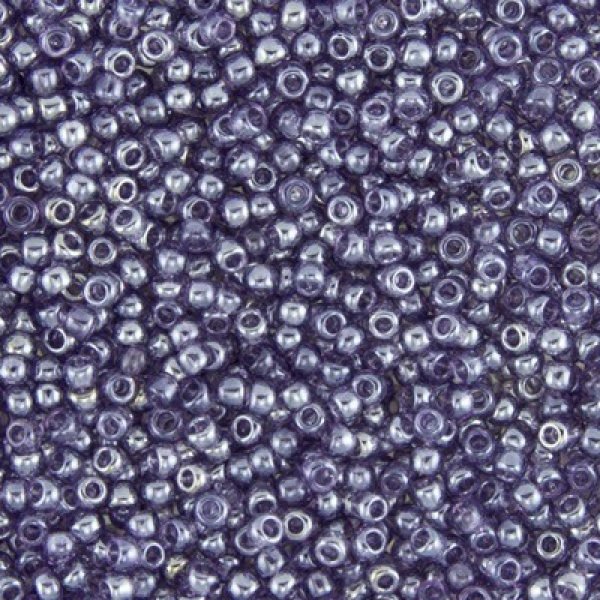 Toho Rocailles TR-136 Lustered Sugar Plumeria